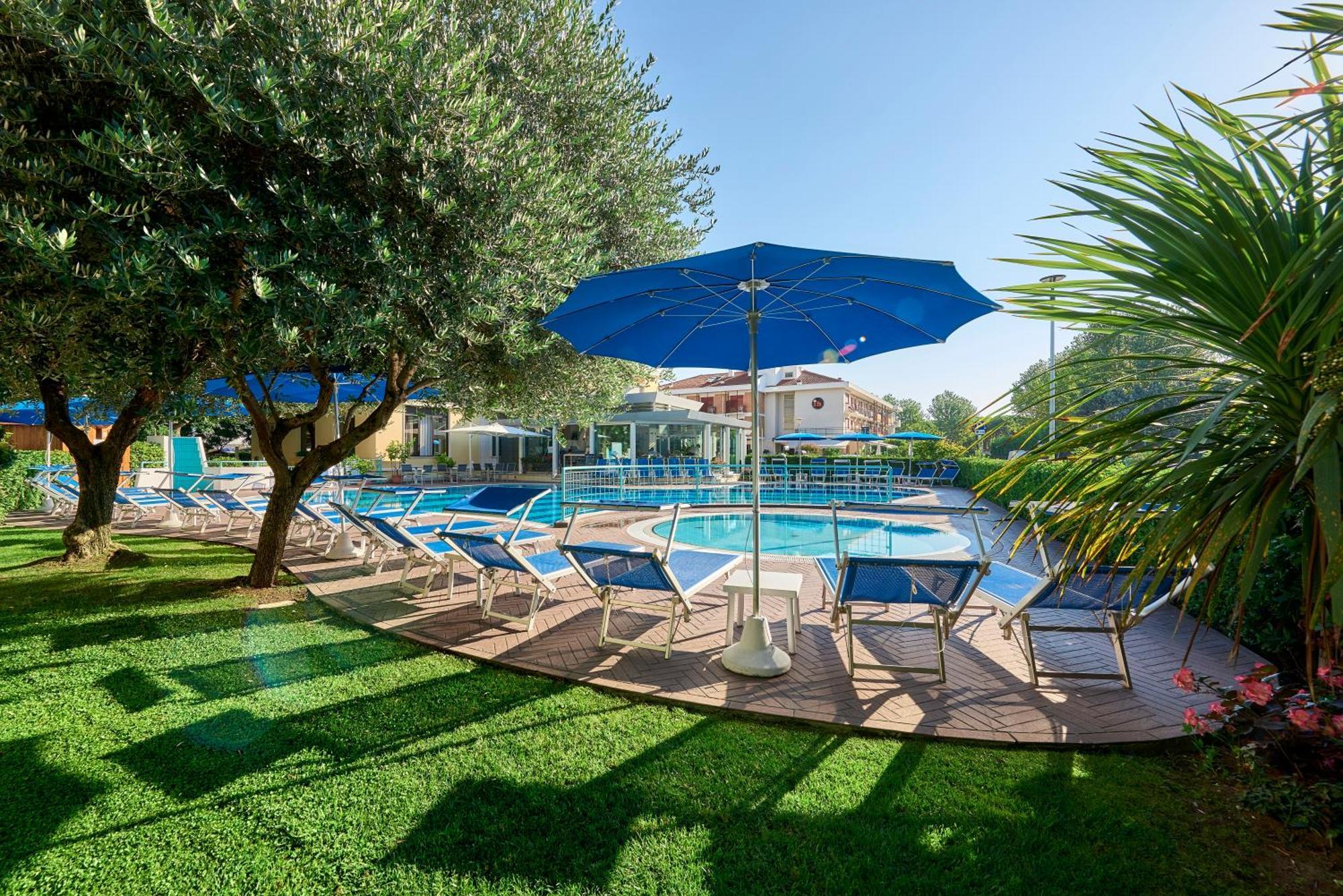 Junior Family Hotel Cavallino-Treporti Exterior photo