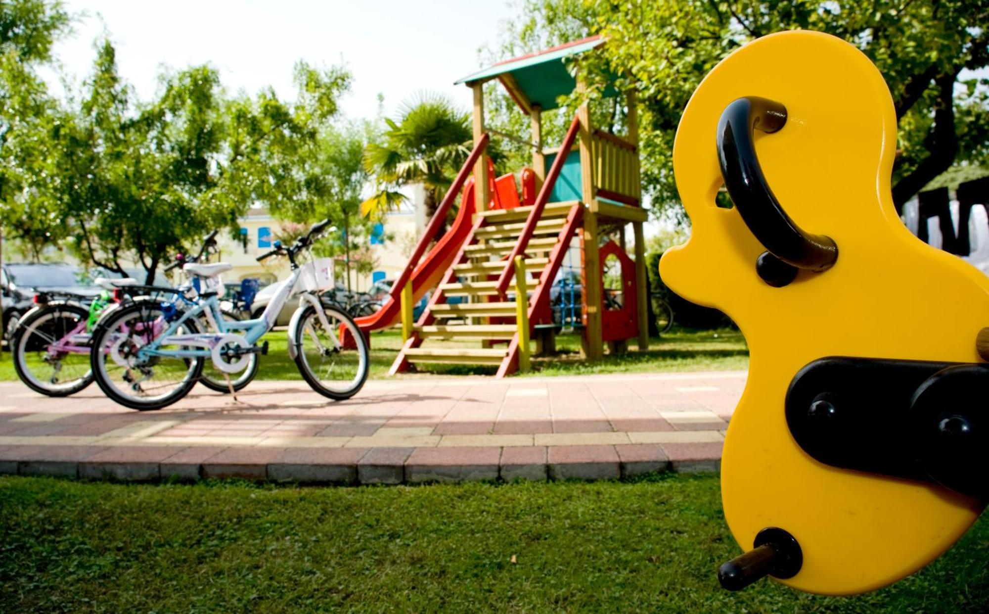 Junior Family Hotel Cavallino-Treporti Exterior photo